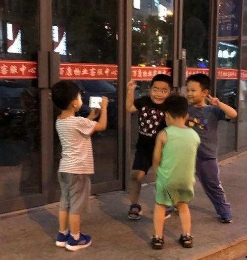 娱乐吃瓜的头像男生